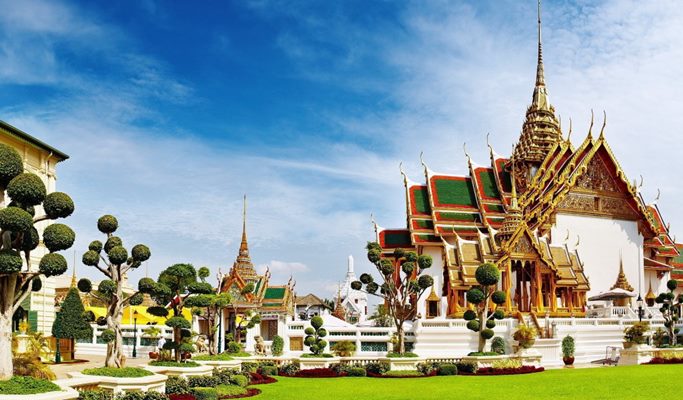 Bangkok’s Grand Palace & Top Sights Walking Tour
