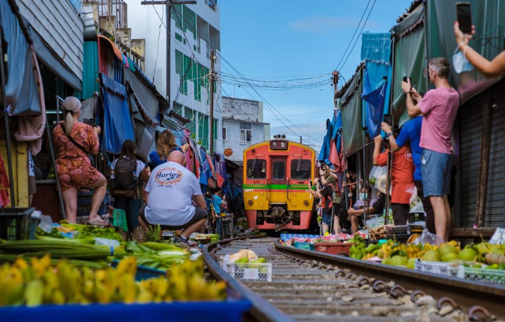 Day Trip to Amphawa Floating Market & Maeklong Railway Market