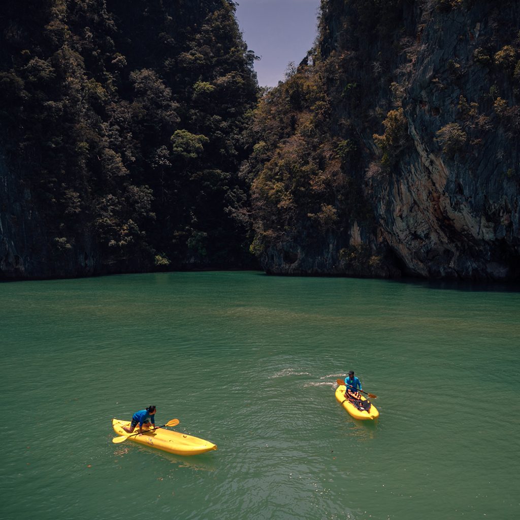 Hong by Starlight with Canoe