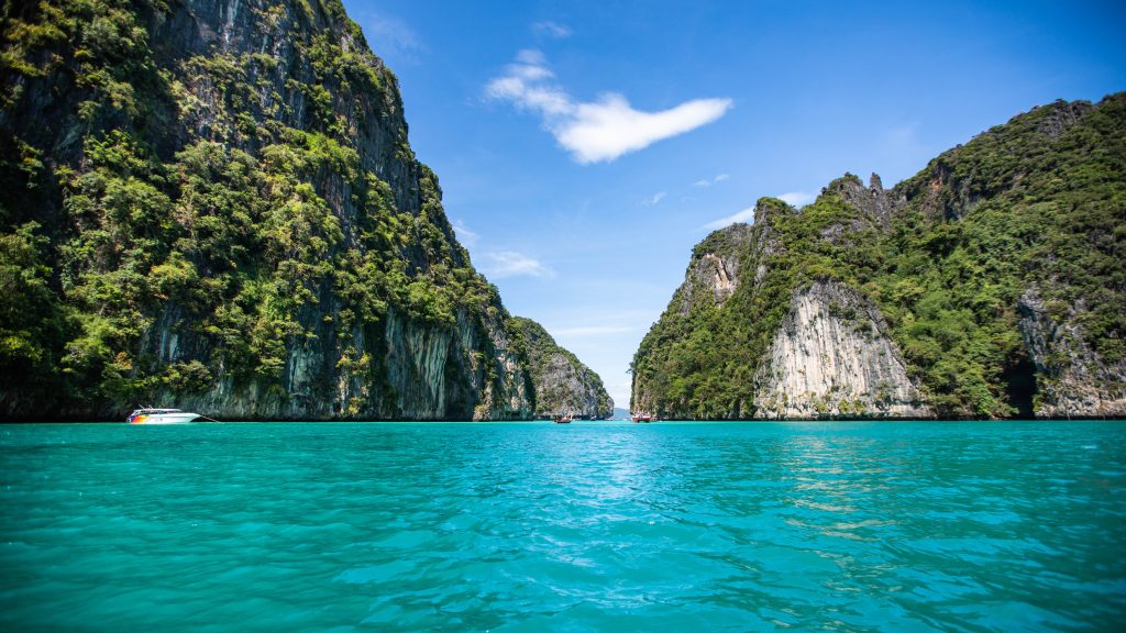 Phi Phi Island (Khai Island – Maya Bay – Pileh Lagoon) by Speedboat